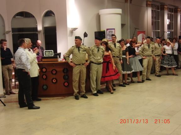 CIMG1005_4_stunde_59 boogie dogs1.jpg